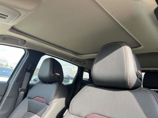 Gun Metallic 2026 Nissan Kicks SR