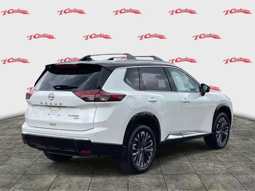 Everest White Pearl/Super Black 2026 Nissan Rogue Platinum