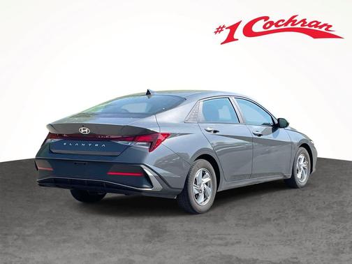 Ecotronic Gray 2024 Hyundai ELANTRA SE