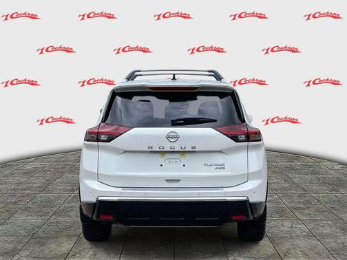 Everest White Pearl Tricoat 2026 Nissan Rogue Platinum