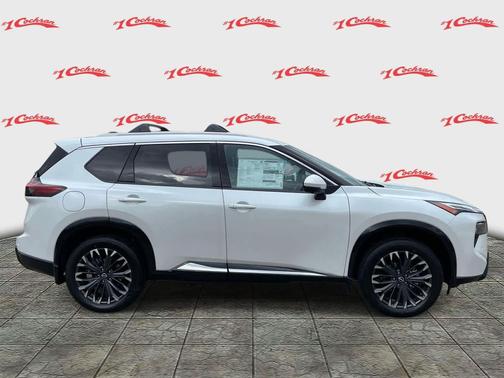 Everest White Pearl Tricoat 2026 Nissan Rogue Platinum