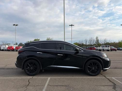 Magnetic Black Pearl 2021 Nissan Murano Platinum Intelligent AWD