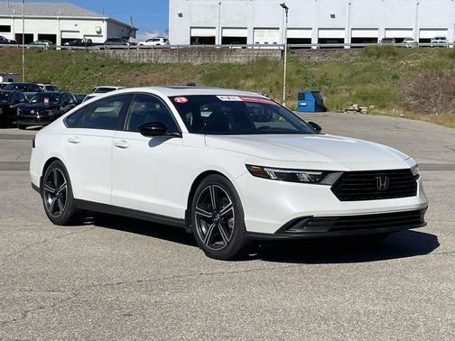 Platinum White Pearl 2023 Honda Accord Hybrid Sport