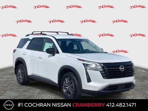 Everest White Pearl Tricoat 2026 Nissan Pathfinder SV