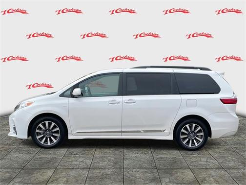 2018 Toyota Sienna XLE