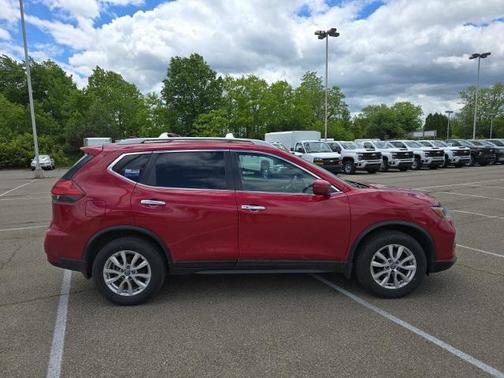 2017 Nissan Rogue SV
