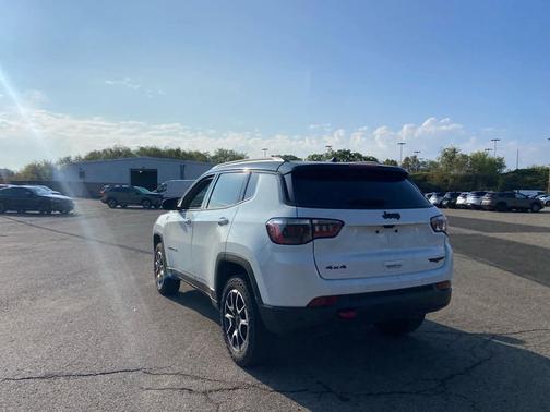 2024 Jeep Compass Trailhawk
