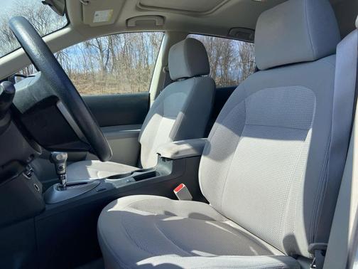 2013 Nissan Rogue SV