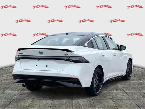 Aspen White Tricoat/Super Black 2026 Nissan Sentra SR