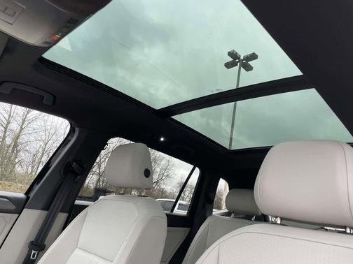 2023 Volkswagen Tiguan 2.0T SE R-Line Black 4MOTION