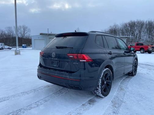 2023 Volkswagen Tiguan 2.0T SE R-Line Black 4MOTION