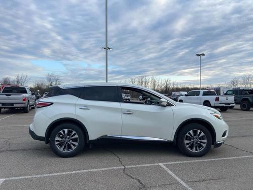 Pearl White 2015 Nissan Murano S