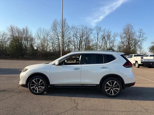 2020 Nissan Rogue SL