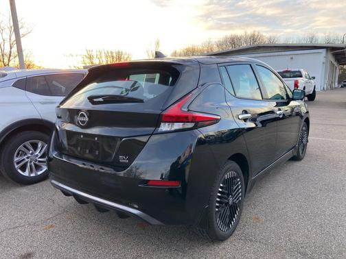 2023 Nissan Leaf SV PLUS 60 kWh