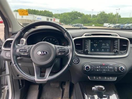 2017 Kia Sorento EX