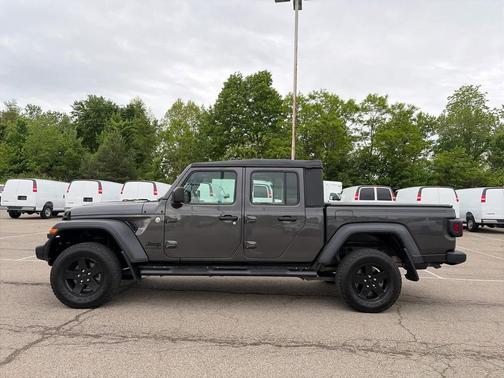 Granite Crystal Metallic Clearcoat 2021 Jeep Gladiator Sport