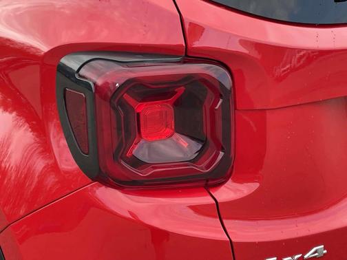 Colorado Red Clearcoat 2023 Jeep Renegade Limited