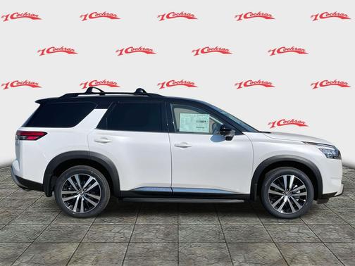 2025 Nissan Pathfinder Platinum 4WD