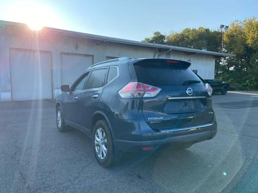 2016 Nissan Rogue SV