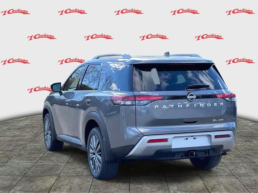 2025 Nissan Pathfinder SL 4WD