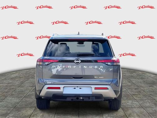 2025 Nissan Pathfinder SL 4WD
