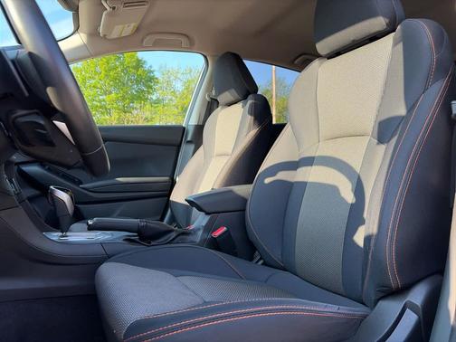 Ice Silver Metallic 2019 Subaru Crosstrek 2.0i Premium