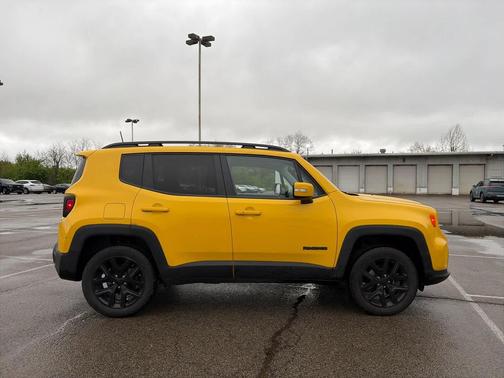 Solar Yellow Clearcoat 2019 Jeep Renegade Altitude