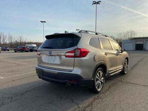 Tungsten Metallic 2019 Subaru Ascent Limited 7-Passenger