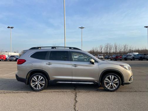 Tungsten Metallic 2019 Subaru Ascent Limited 7-Passenger