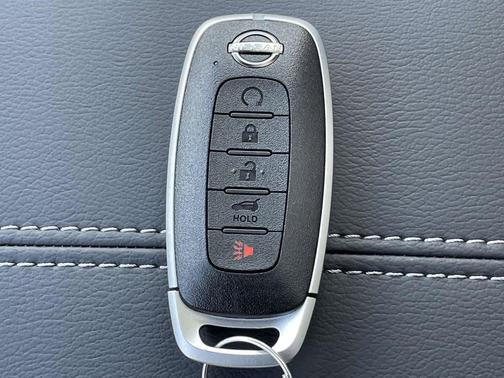 Gun Metallic 2027 Nissan Murano Dark Armor