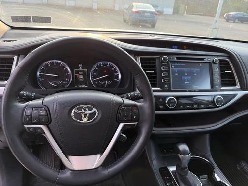 Blizzard Pearl 2016 Toyota Highlander Limited Platinum