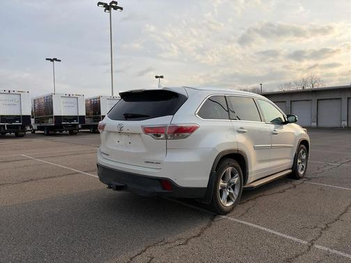 Blizzard Pearl 2016 Toyota Highlander Limited Platinum