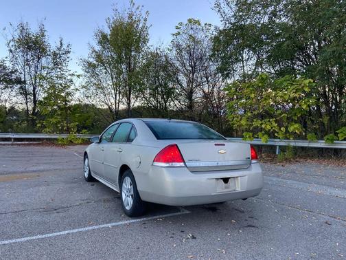 2011 Chevrolet Impala LS