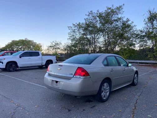 2011 Chevrolet Impala LS
