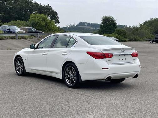 2017 INFINITI Q50 3.0t Signature Edition