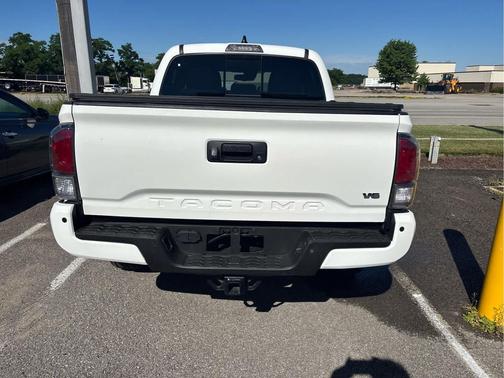 Ice Cap 2023 Toyota Tacoma TRD Off Road
