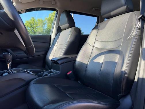 Magnetic Black 2016 Nissan Rogue SL