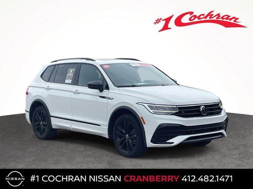 Pure White 2022 Volkswagen Tiguan 2.0T SE R-Line Black 4MOTION