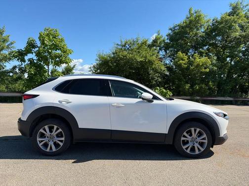 Snowflake White Pearl Mica 2022 Mazda CX-30 2.5 S Premium Package