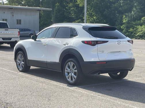 Snowflake White Pearl Mica 2022 Mazda CX-30 2.5 S Premium Package
