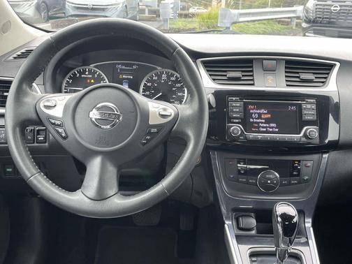 Super Black 2018 Nissan Sentra SR