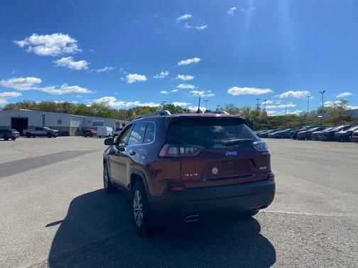2021 Jeep Cherokee Latitude Lux