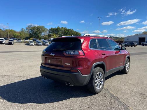 2021 Jeep Cherokee Latitude Lux