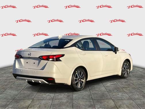 Aspen White Tricoat 2025 Nissan Versa 1.6 SV