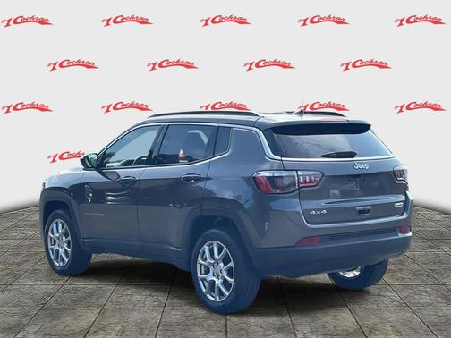2022 Jeep Compass Latitude Lux