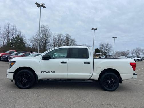 2018 Nissan Titan SV