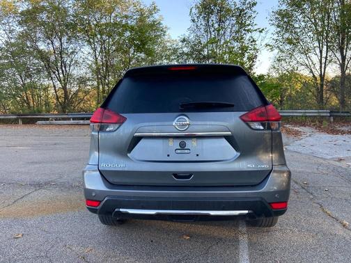 2020 Nissan Rogue SL