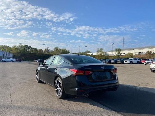 2024 Nissan Altima SR FWD