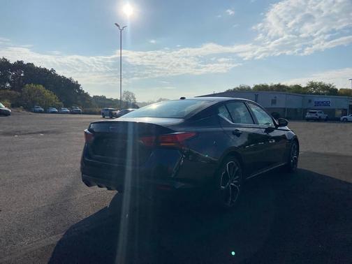 2024 Nissan Altima SR FWD