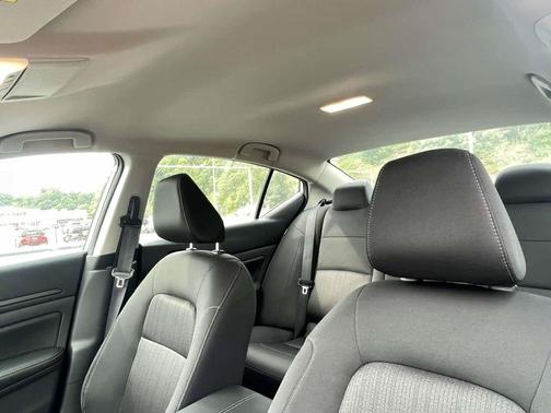 Pearl White Tricoat 2026 Nissan Altima SV AWD